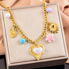 Cargar imagen en el visor de la galería, Collar charms corazones - C0033
