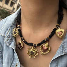 Cargar imagen en el visor de la galería, C0050 / Collar Corazones

