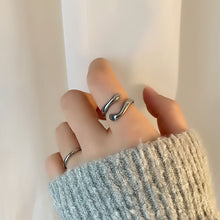 Cargar imagen en el visor de la galería, R Anillo de abrazo / R0014
