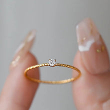 Cargar imagen en el visor de la galería, R Anillo happy / R0017
