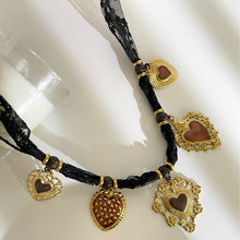 Cargar imagen en el visor de la galería, C0050 / Collar Corazones
